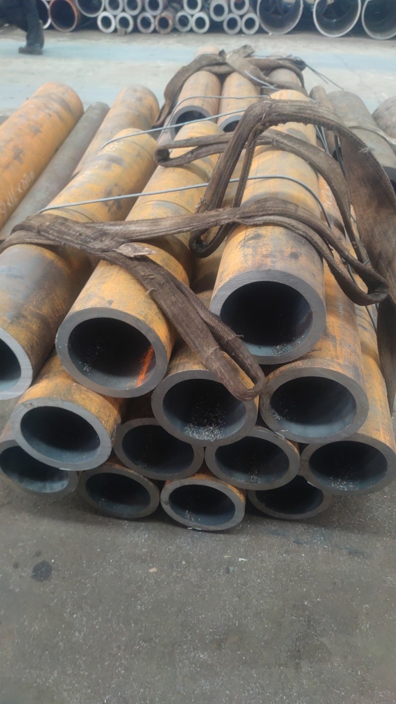 泸西泸西泸西15CrMoG无缝钢管切割